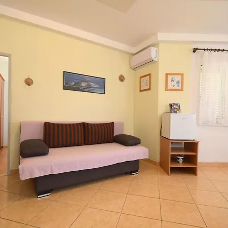 Frane 3 By Interhome